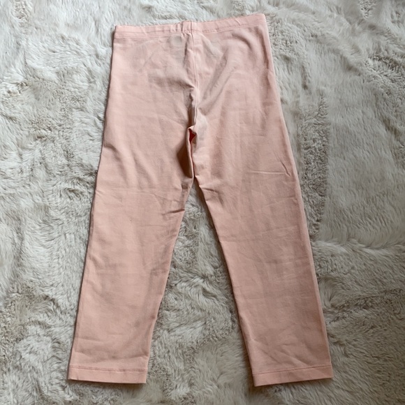 Tea Collection | Blush Peach Capri Leggings | 8 - Picture 6 of 11
